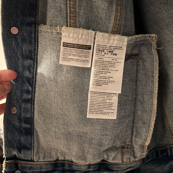 Levi’s Mens trucker Denim Jacket - Picture 6 of 10